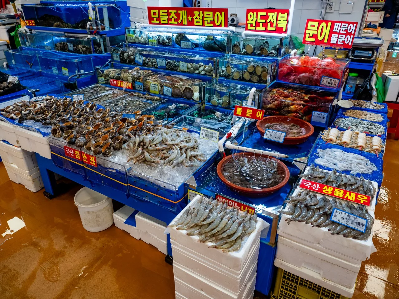 Shopping and bargaining