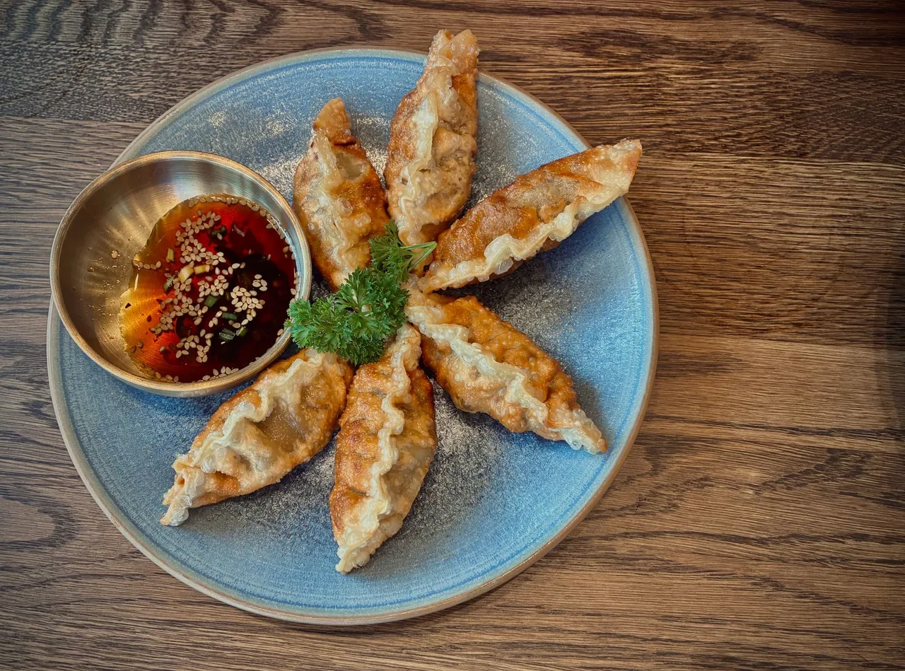 Making kimchi mandu with ground beef