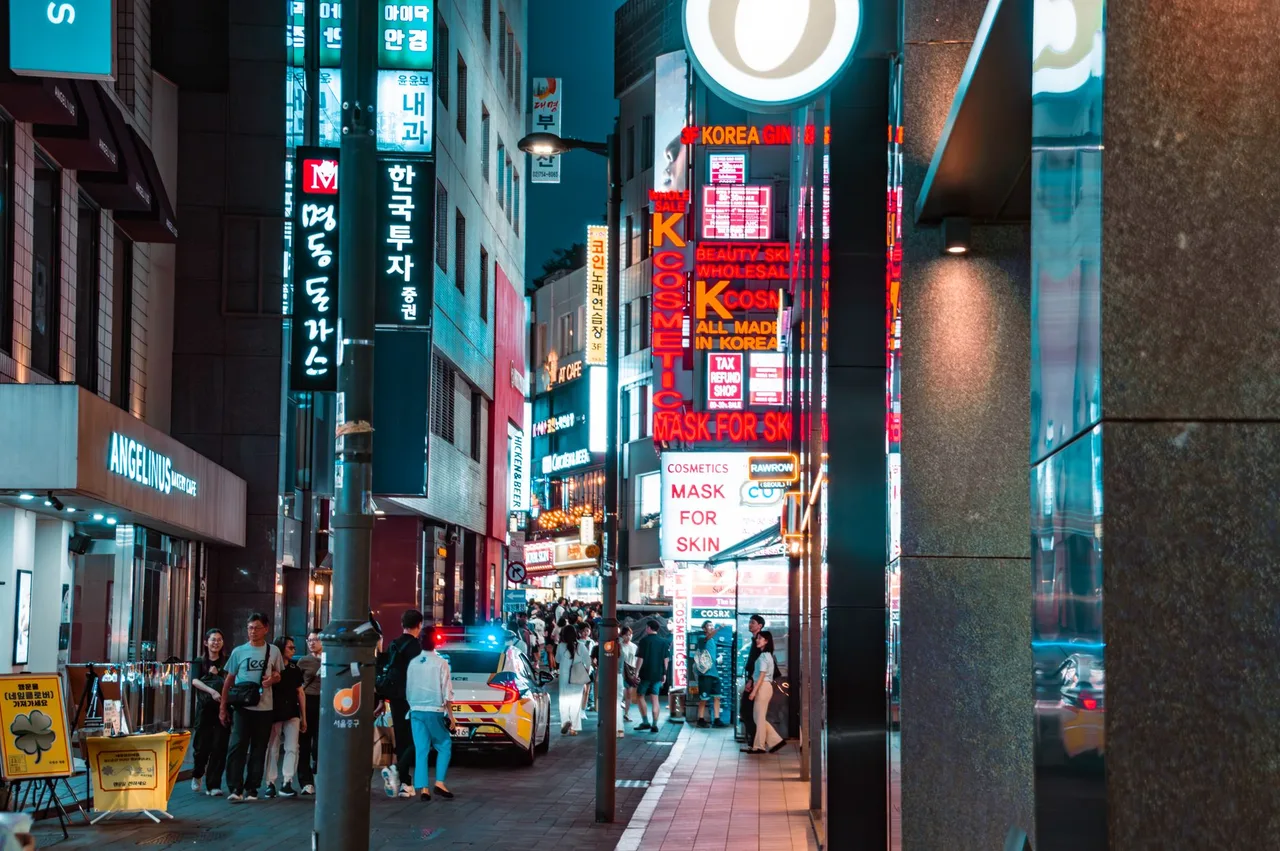 K-pop fandom culture, explained