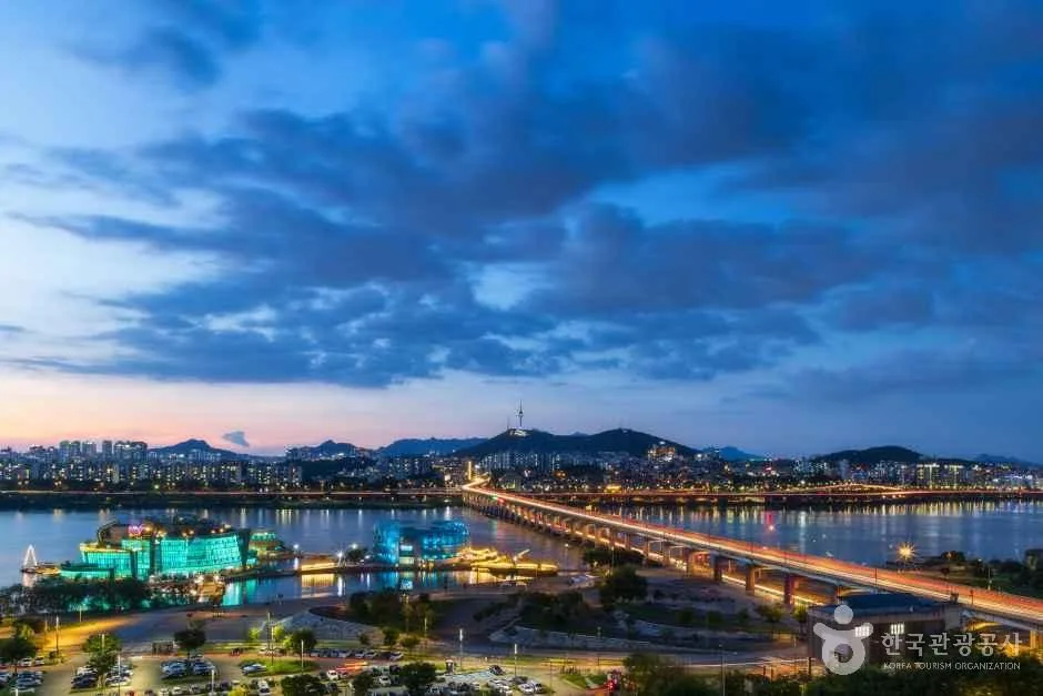 seoul night skyline