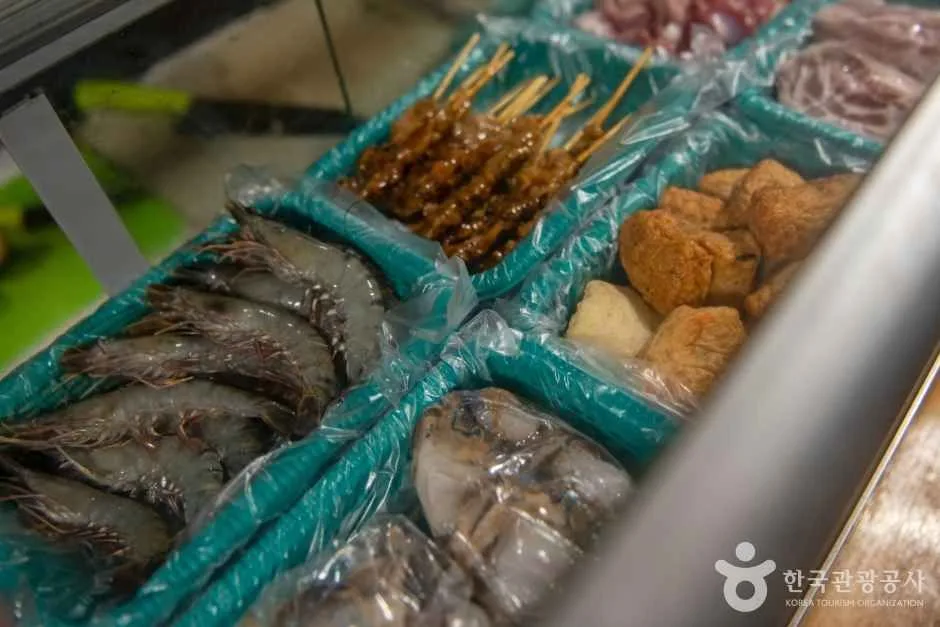 Understanding pojangmacha culture